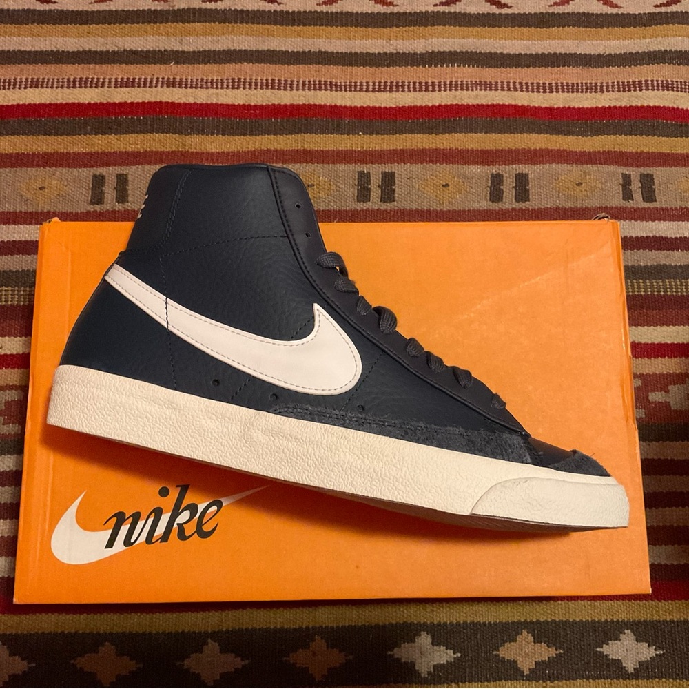 Nike BLAZER MID 77’ VNTG